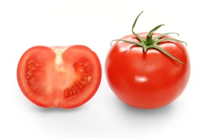 Trị mụn cho nam giới bằng cà chua